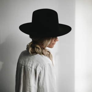 wool-felt-hat-black-005.jpg